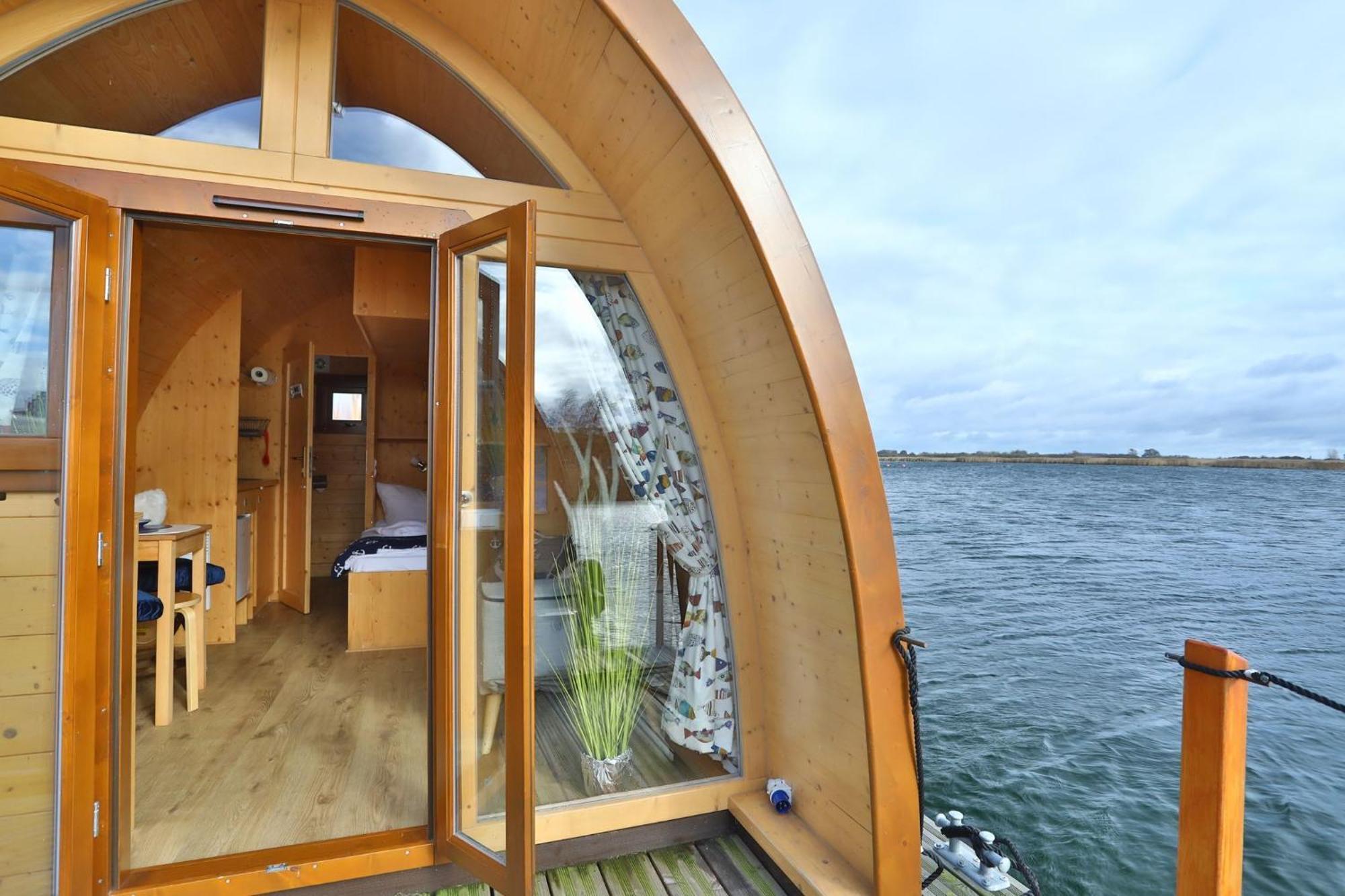 Hausboot Dotterbart Hotel Gager Exterior photo